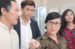 Bố đẻ vừa nhìn thấy 'con dâu tương lai' đã đùng đùng nổi giận, lời tiết lộ sau đó khiến con trai sốc nặng