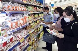 Kiểm soát, bình ổn giá cả thị trường