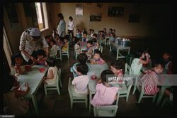 Góc nhìn lạ về Huế, Đà Nẵng, Hội An những năm 1990