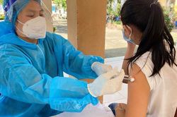 Phụ huynh nên cho trẻ từ 5 đến dưới 12 tuổi tiêm vaccine