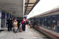 Đường sắt tăng gần 50 đoàn tàu khách dịp 30/4, 1/5
