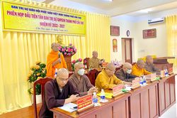 Ban Trị sự GHPGVN TP.Cần Thơ họp triển khai Phật sự sau đại hội