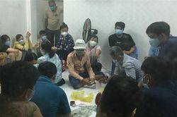 Bắt quả tang 18 đối tượng đánh bạc, tạm giữ 240 triệu đồng