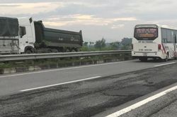 VEC: Cao tốc Nội Bài - Lào Cai hư hỏng, xuống cấp là do xe tải trọng lớn