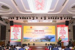 Ngân hàng và doanh nghiệp đối thoại tháo gỡ vướng mắc về vốn