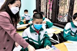 Hà Nội yêu cầu không để học sinh, sinh viên học trực tuyến kéo dài