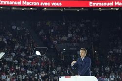 Bầu cử Pháp: Tổng thống Macron khởi động 'cuộc chiến'