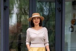 Người phụ nữ U70 với gu thời trang mang khí chất tao nhã