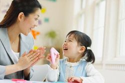 9 điều cần làm hàng ngày để con sống độc lập, tự tin ngay khi còn nhỏ