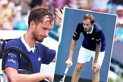 Tennis: Medvedev nghỉ cả mùa giải đất nện?