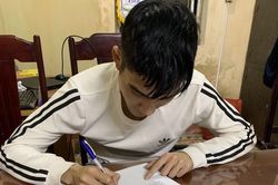 Vào tiệm vàng vờ mua hàng để cướp tài sản