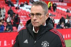 Rangnick: 'MU chỉ yếu chứ không thiếu bản lĩnh'