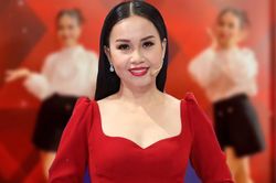 Cẩm Ly tự tin khoe vũ đạo với bản hit chục năm trước, nhan sắc trẻ trung khiến ai cũng xuýt xoa