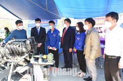 Sôi động Phiên Giao dịch việc làm huyện Lâm Bình năm 2022