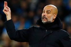 Guardiola: 'Tôi thích nghĩ quá nhiều và tạo ra những chiến thuật ngu ngốc'