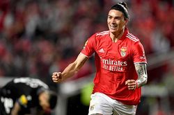 Benfica vs Liverpool: Jota-Nunez, những họng pháo thượng hạng