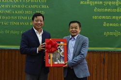 Ban Chỉ đạo 515 tỉnh Long An thăm và làm việc với tỉnh Svay Rieng, Campuchia