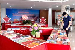 Trưng bày gần 1.500 ấn phẩm văn hóa và tư liệu phục vụ Giỗ Tổ Hùng Vương