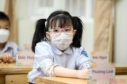 Ngày đầu tiên đến trường của học sinh lớp 1 tại Hà Nội