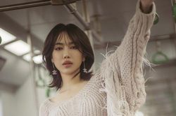 Diệu Nhi khoe nhẫn kim cương, liệu có sắp 'nối gót' Minh Hằng?