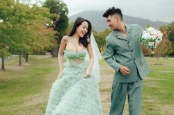 Lương Bằng Quang xả kho loạt ảnh cưới với Ngân 98 ở Úc, 'đôi gò bồng đảo' bị o ép muốn 'chực trào'