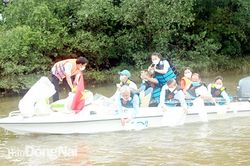 Cấm khai thác kiểu tận diệt nguồn thủy sản