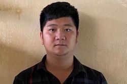 Bắt đối tượng giả mạo Công an, chặn người vi phạm giao thông để thu tiền