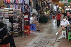 TP.HCM: Chợ truyền thống 'đói khách' vì tiểu thương chuyển bán hàng online