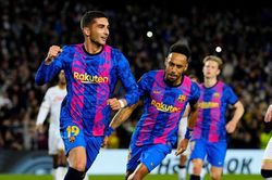 Tứ kết Europa League giữa Frankfurt - Barcelona: Thế trận một chiều