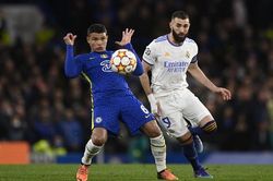 Karim Benzema lập hat-trick thứ 2 liên tiếp, thành tích chưa từng có ở Cúp C1