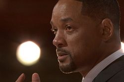 Will Smith sụp đổ, lo lắng sự nghiệp lao dốc sau cú tát ở Oscar