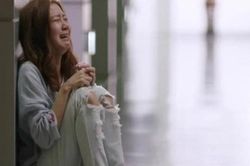 Kết hôn suốt 5 năm không có con, nàng dâu chết lặng trước hành động của mẹ chồng