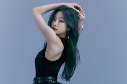Nữ ca sĩ từng là thành viên đoàn múa hoàng gia Hà Lan