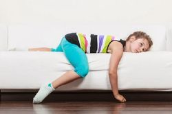 Sai lầm của cha mẹ khiến con trở nên lười biếng