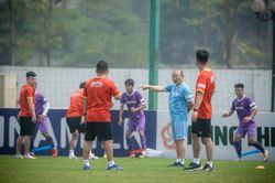 Hai cầu thủ SLNA hội quân cùng U23 Việt Nam, sẵn sàng cho SEA Games 31
