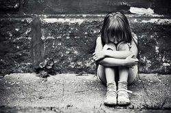 Khi trẻ có biểu hiện trầm cảm, cha mẹ cần làm gì?