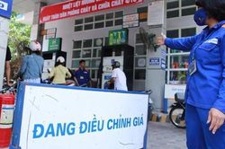 Lo giá xăng dầu leo thang ngăn cản tiến trình phục hồi kinh tế