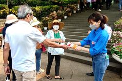Sắc xanh mùa lễ hội