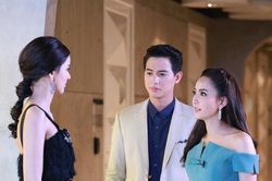 Cắn rứt lương tâm vì vừa yêu vợ nhưng vẫn yêu cô ấy…