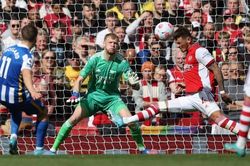 Arsenal bất ngờ gục ngã trước Brighton