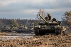 Chuyên gia Nga: Ukraine tập trung 90 nghìn binh sĩ chờ trận chiến quyết định tại Donbass