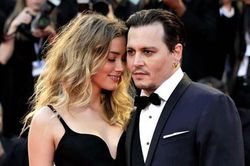 Amber Heard: 'Tôi đau đớn khi kể tội Johnny Depp'