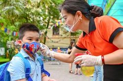 Trẻ mầm non tại nhiều tỉnh trở lại trường học