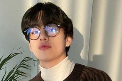Những lần V BTS đeo kính đẹp đến nghẹt thở