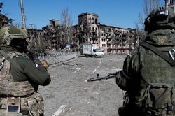 Ukraine bị buộc tội bắt giữ tàu nước ngoài ở cảng Mariupol