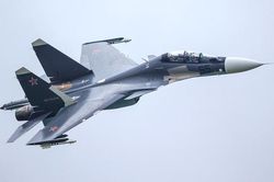Sputnik: Su-30SM và Su-35 Nga xuất kích săn diệt tên lửa, radar Ukraine