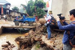 Khi nhà báo cháy bỏng đam mê