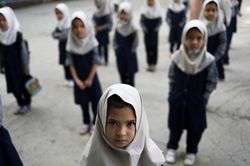 Taliban hứa hẹn 'giáo dục bình đẳng' cho cả nam và nữ