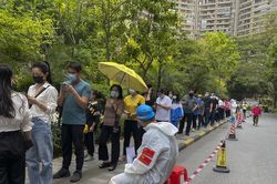 Quảng Châu 'đóng cửa' để ngăn bùng dịch