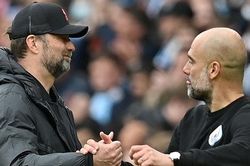 Klopp: 'Đá với Man City như đấu boxing'